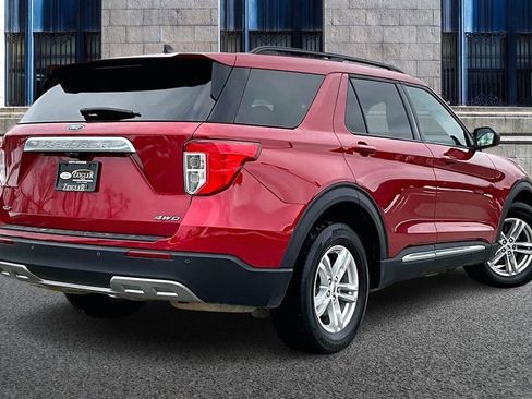 Certified 2022 Ford Explorer XLT w/ Equipment Group 202A image 11