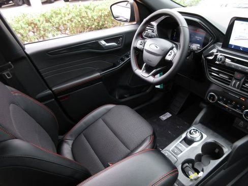 New 2025 Ford Escape ST-Line w/ Equipment Group 301A image 22