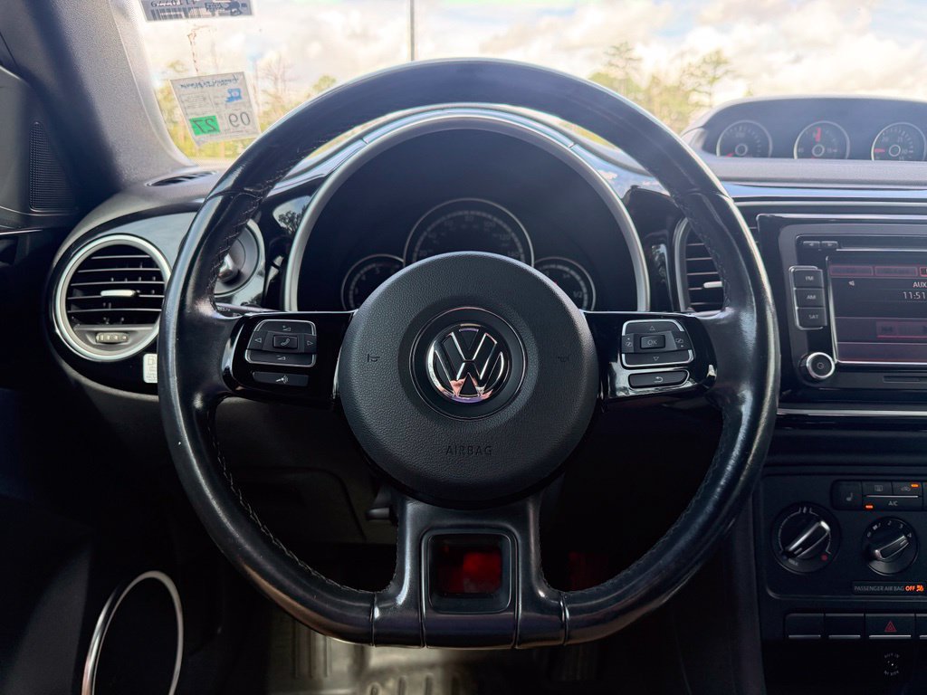 Used 2014 Volkswagen Beetle TDI FWD image 15