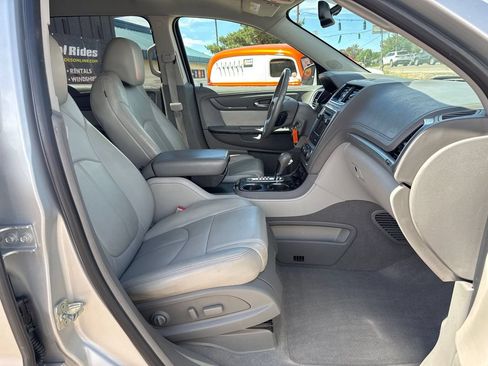 Used 2013 GMC Acadia SLT AWD/4WD image 18