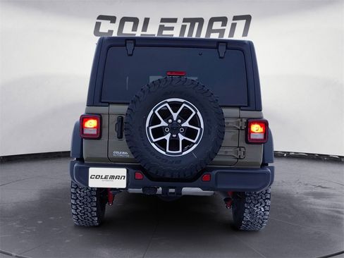 Used 2025 Jeep Wrangler Willys image 4