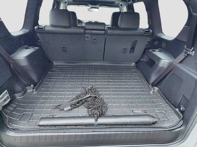 Used 2021 Lexus GX 460 Luxury w/ Accessory Package AWD/4WD image 12