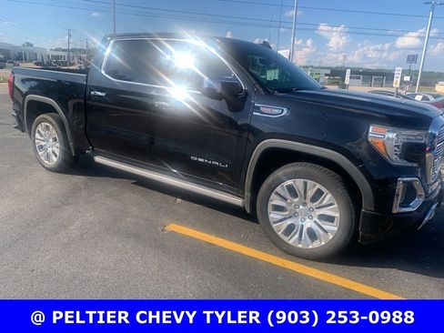 Used 2020 GMC Sierra 1500 Denali w/ Denali Ultimate Package AWD/4WD image 10