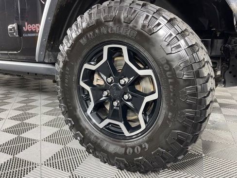 Used 2020 Jeep Gladiator Rubicon image 14