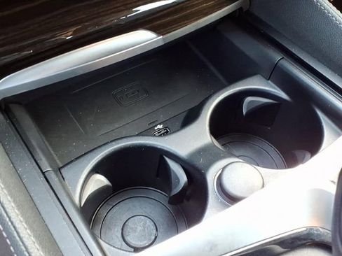 Used 2019 BMW 530e w/ M Sport Package image 20