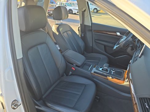Used 2018 Audi Q5 2.0T Premium Plus w/ Premium Plus Package image 10