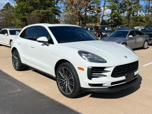 Used 2020 Porsche Macan image 3