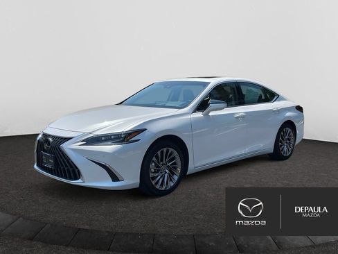 Used 2025 Lexus ES 300h Ultra Luxury w/ Accessory Package (Z1) FWD image 1