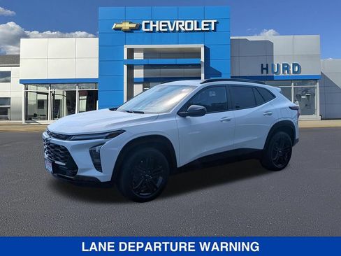 Used 2024 Chevrolet Trax ACTIV w/ Sunroof Package FWD image 8