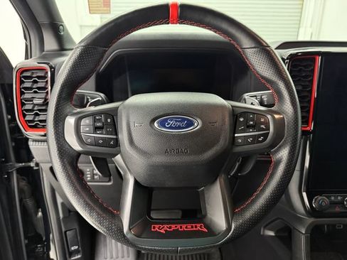 Used 2025 Ford Ranger Raptor AWD/4WD image 11
