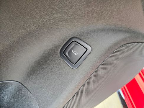 Used 2025 Cadillac CT5 V RWD image 33