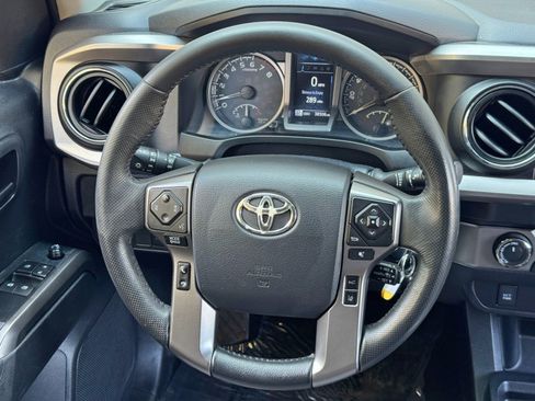 Used 2019 Toyota Tacoma SR5 image 18