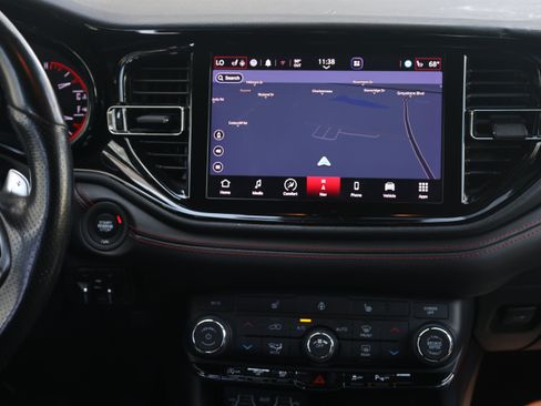 Used 2023 Dodge Durango GT RWD image 7
