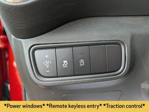 Used 2023 Kia Soul LX w/ LX Technology Package image 8