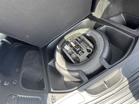 Used 2020 Jeep Grand Cherokee Limited AWD/4WD image 8