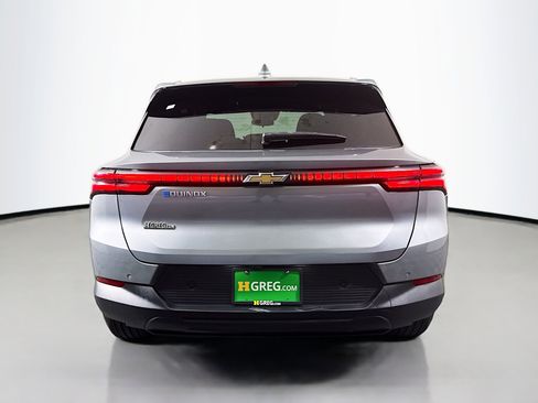 Used 2025 Chevrolet Equinox EV LT image 8