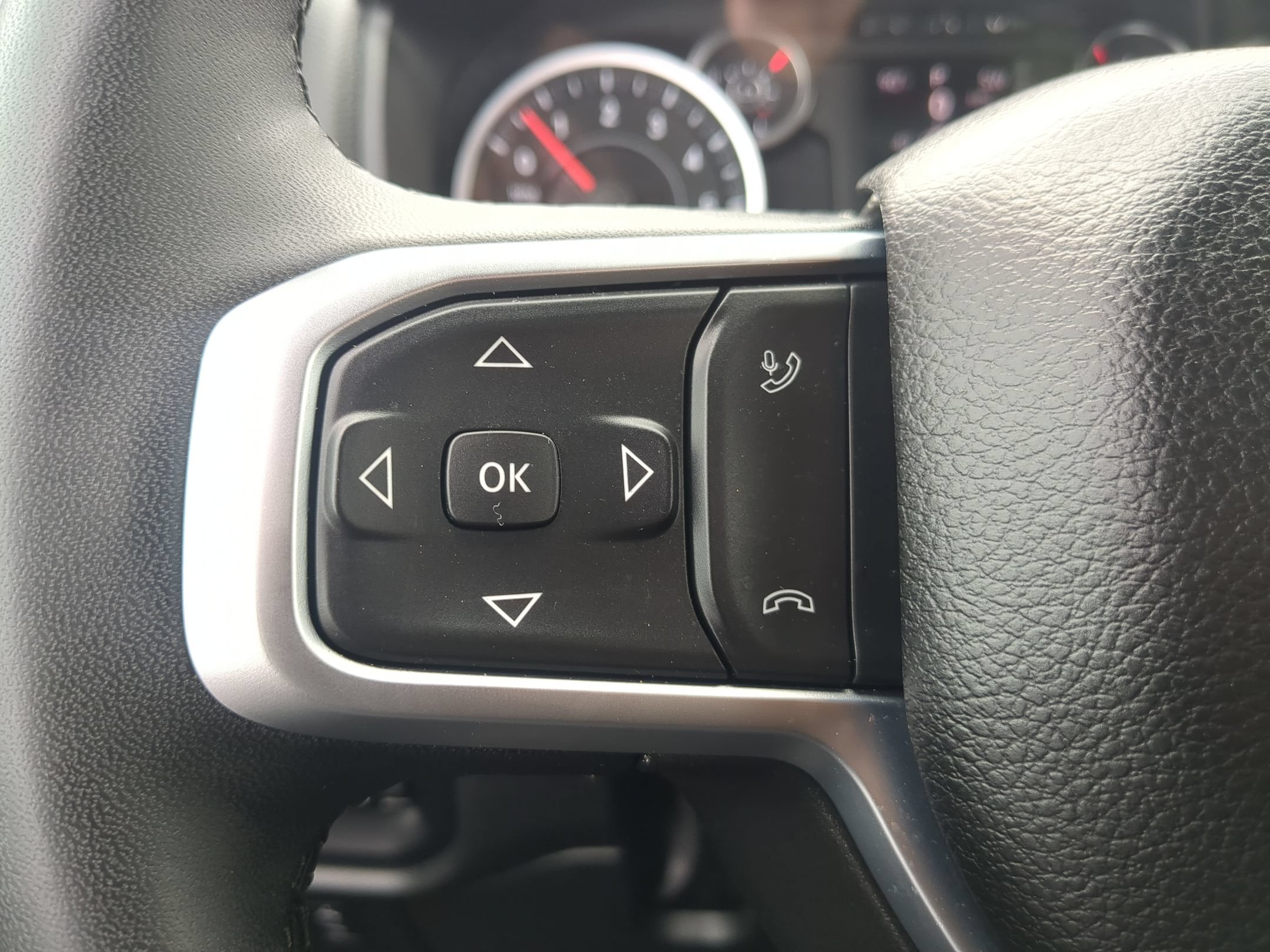 Used 2025 RAM 1500 Lone Star AWD/4WD image 21