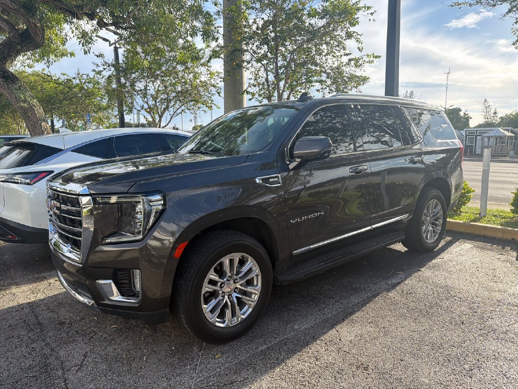Used 2021 GMC Yukon SLT w/ SLT Luxury Plus Package RWD image 1