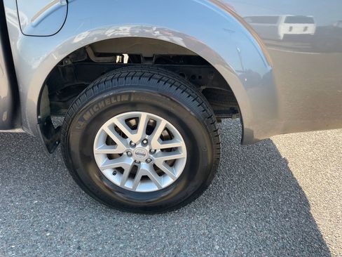 Used 2018 Nissan Frontier SV w/ Value Truck Package image 9