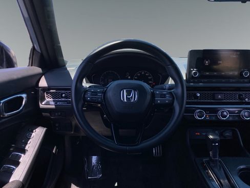 Used 2023 Honda Civic Sport image 12