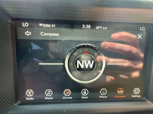 Used 2018 Jeep Wrangler Unlimited Rubicon image 14