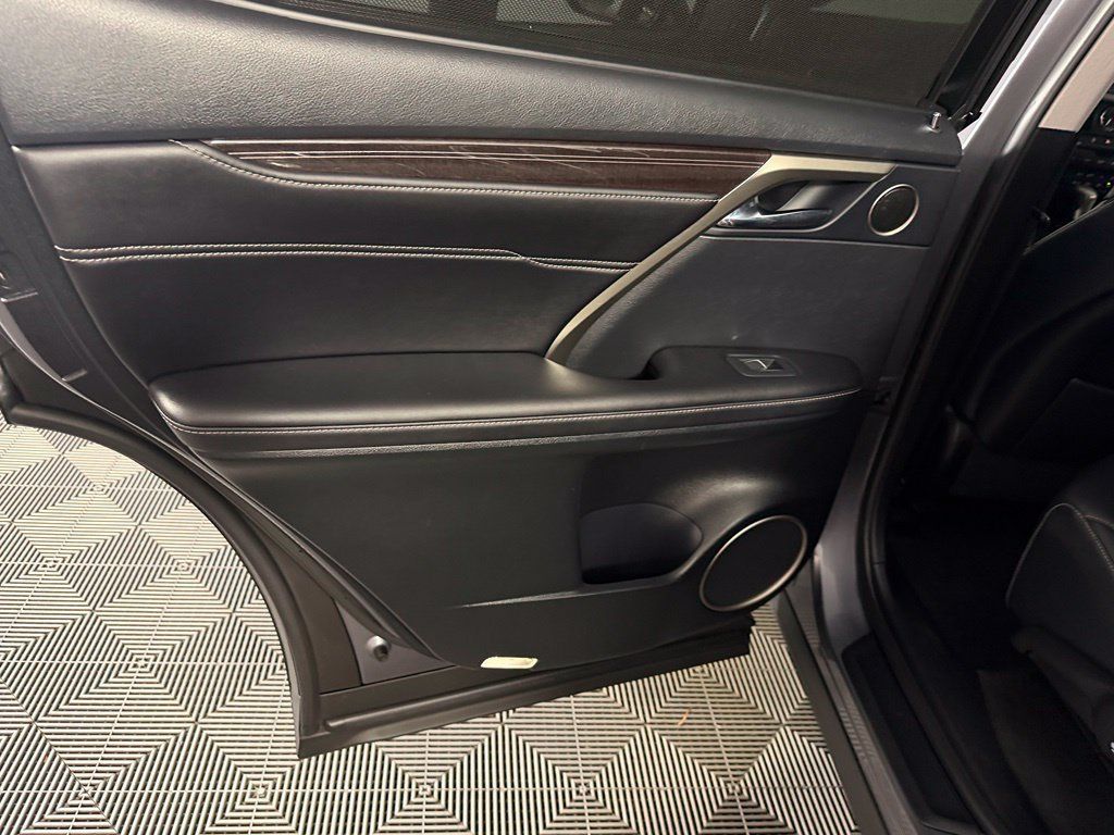 Used 2020 Lexus RX 350L Luxury w/ Accessory Package FWD image 22