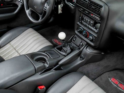 Used 2002 Chevrolet Camaro Z28 w/ SS Performance/Appearance Pkg RWD image 60
