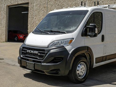 Used 2023 RAM ProMaster 2500 FWD image 5