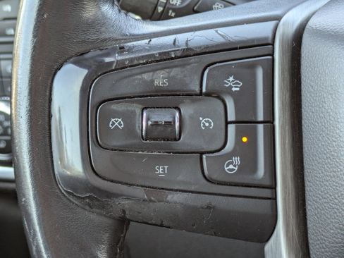 Certified 2022 GMC Sierra 2500 Denali w/ Denali Black Diamond Edition image 27