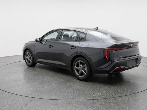 Used 2025 Kia K4 LXS FWD image 6