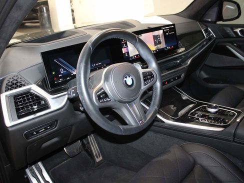 Certified 2024 BMW X7 xDrive40i w/ M Sport Package AWD/4WD image 10