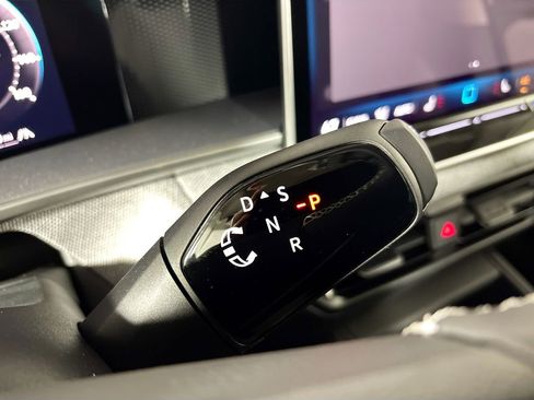 New 2026 Volkswagen Tiguan S image 17