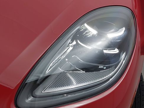 New 2026 Porsche Macan AWD/4WD image 34