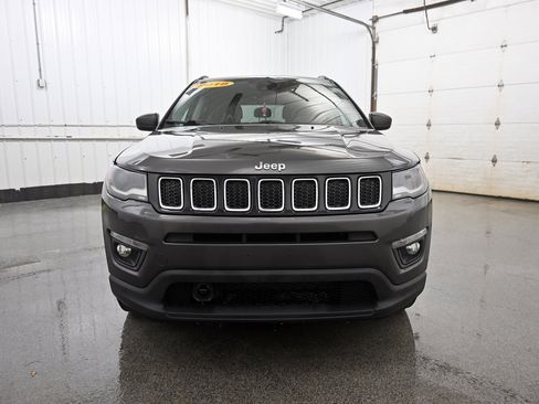 Used 2018 Jeep Compass Latitude w/ Popular Equipment Group image 17