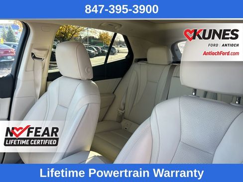 Used 2022 Buick Envision Essence w/ Safety Package image 17