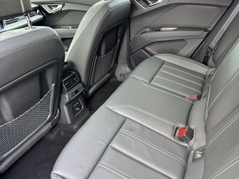 New 2026 Audi Q4 e-tron Premium Plus image 11