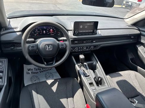 Used 2023 Honda Accord EX image 30