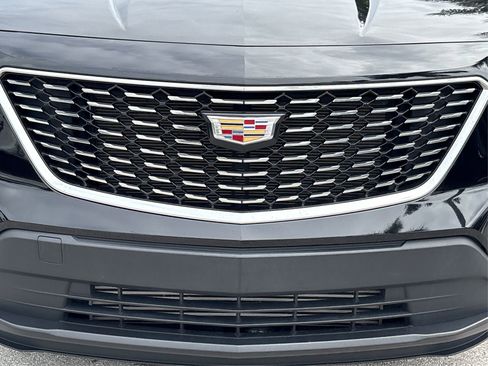 Certified 2023 Cadillac XT4 Luxury image 14