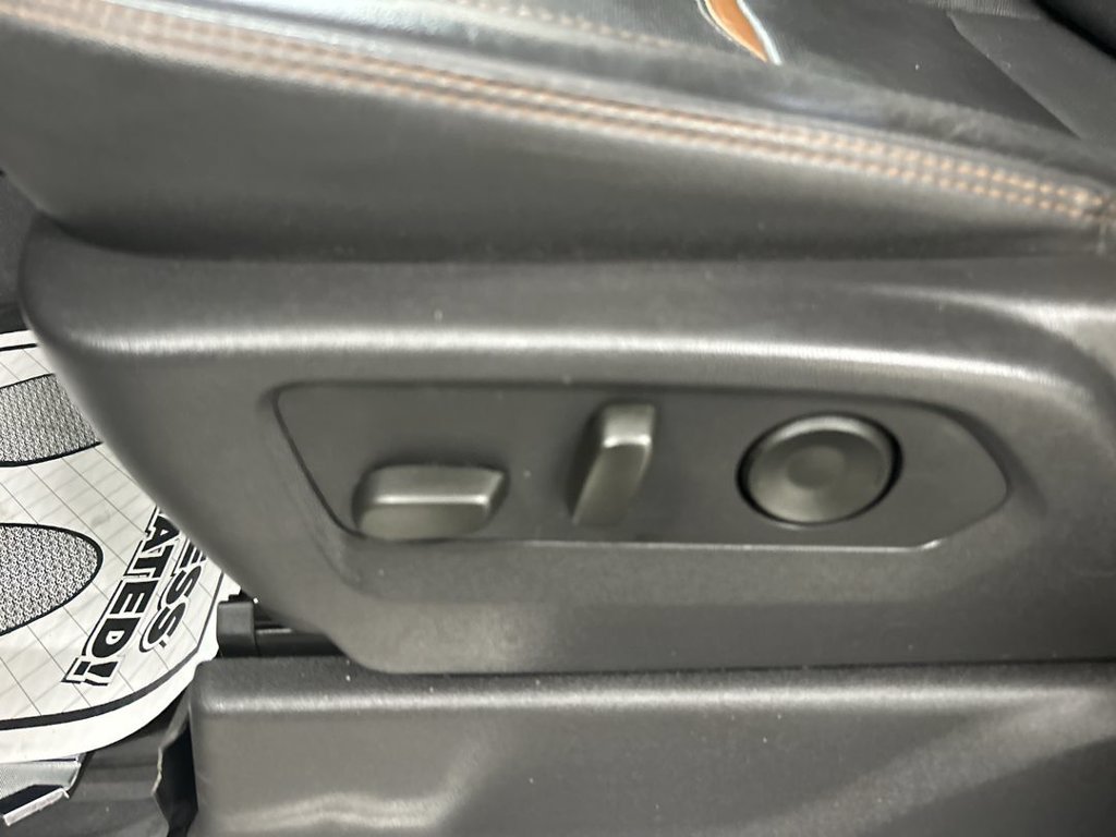 Certified 2024 GMC Sierra 1500 AT4 w/ Technology Package AWD/4WD image 10