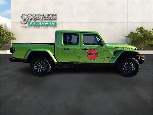 New 2025 Jeep Gladiator Mojave image 6