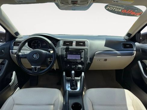 Used 2014 Volkswagen Jetta TDI FWD image 16