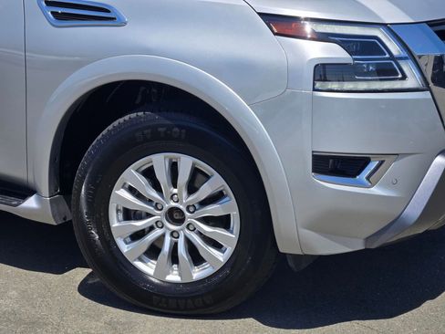 Used 2024 Nissan Armada SV AWD/4WD image 9