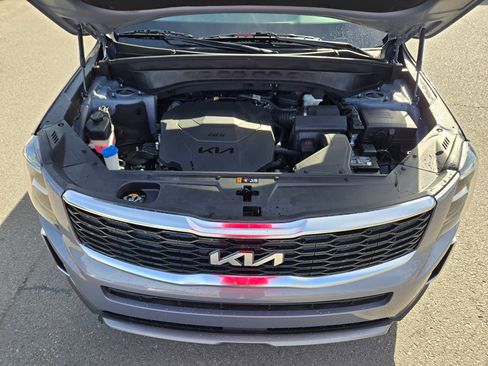 Used 2022 Kia Telluride EX w/ EX Premium Package image 19