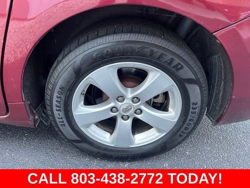 Used 2014 Toyota Sienna LE FWD image 29