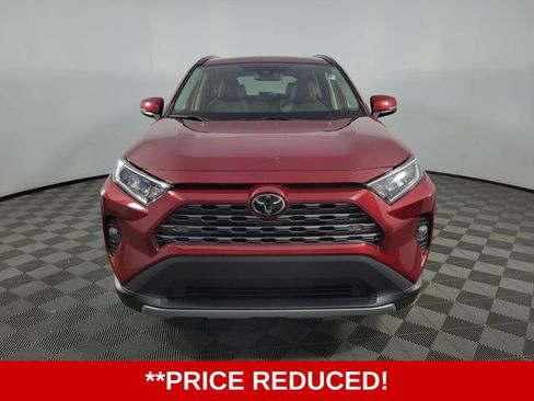 Used 2020 Toyota RAV4 Limited FWD image 2