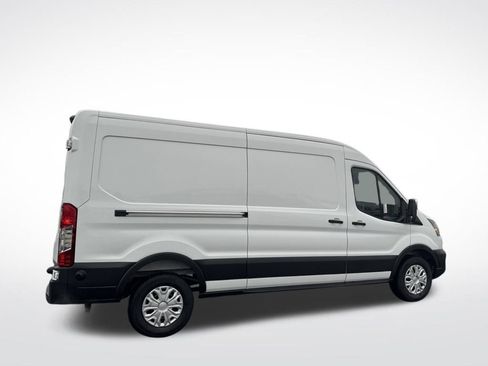 New 2026 Ford Transit 250 148 Medium Roof image 4