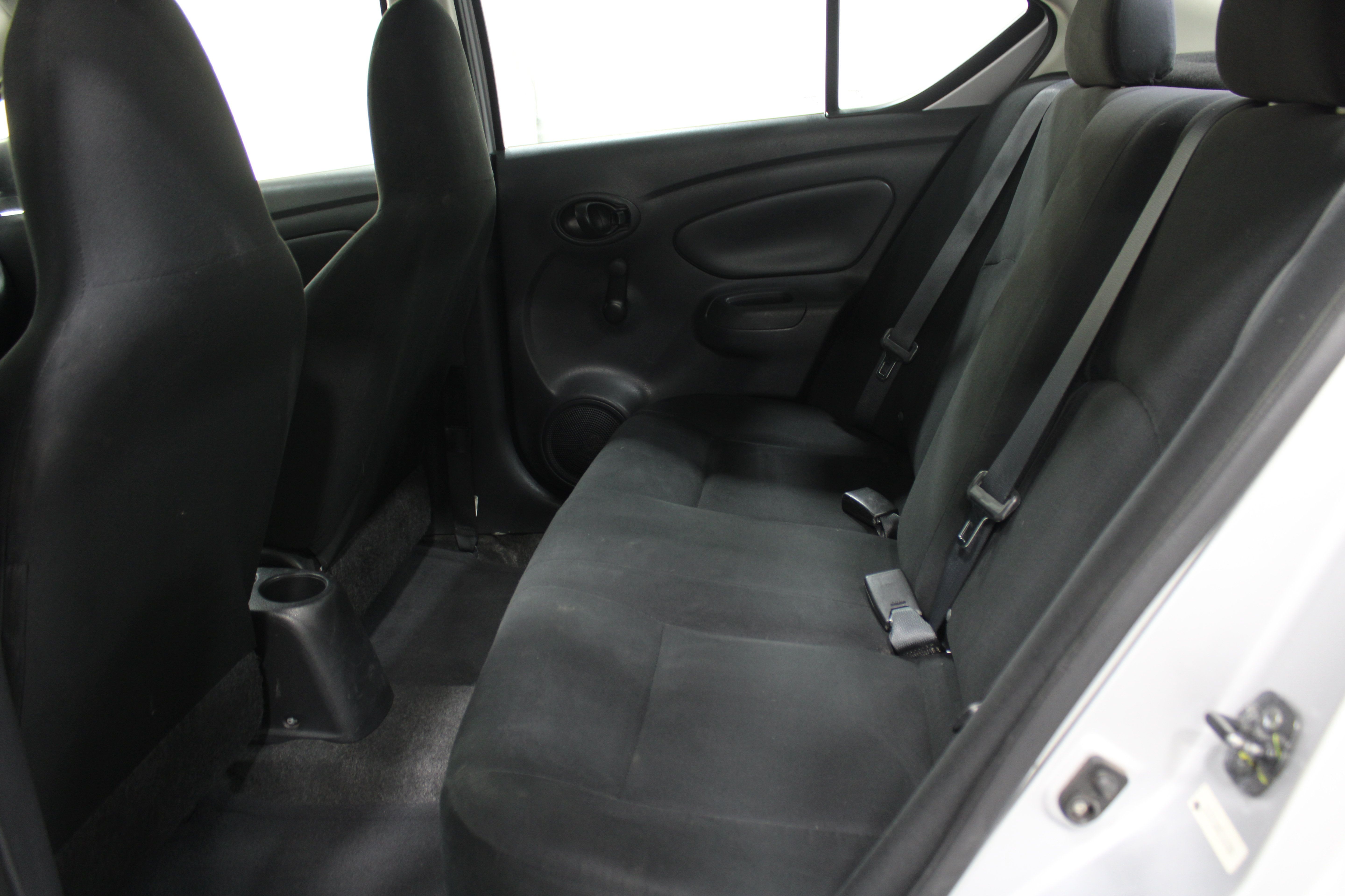 Used 2014 Nissan Versa S Plus FWD image 21