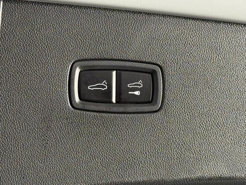 New 2026 Porsche Cayenne Coupe image 19