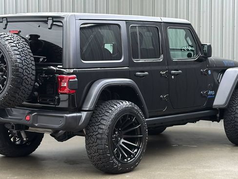 Used 2024 Jeep Wrangler Unlimited AWD/4WD image 5