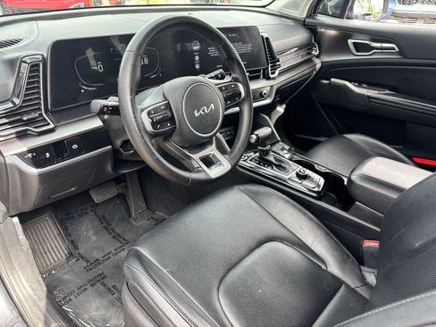 Certified 2023 Kia Sportage EX FWD image 16